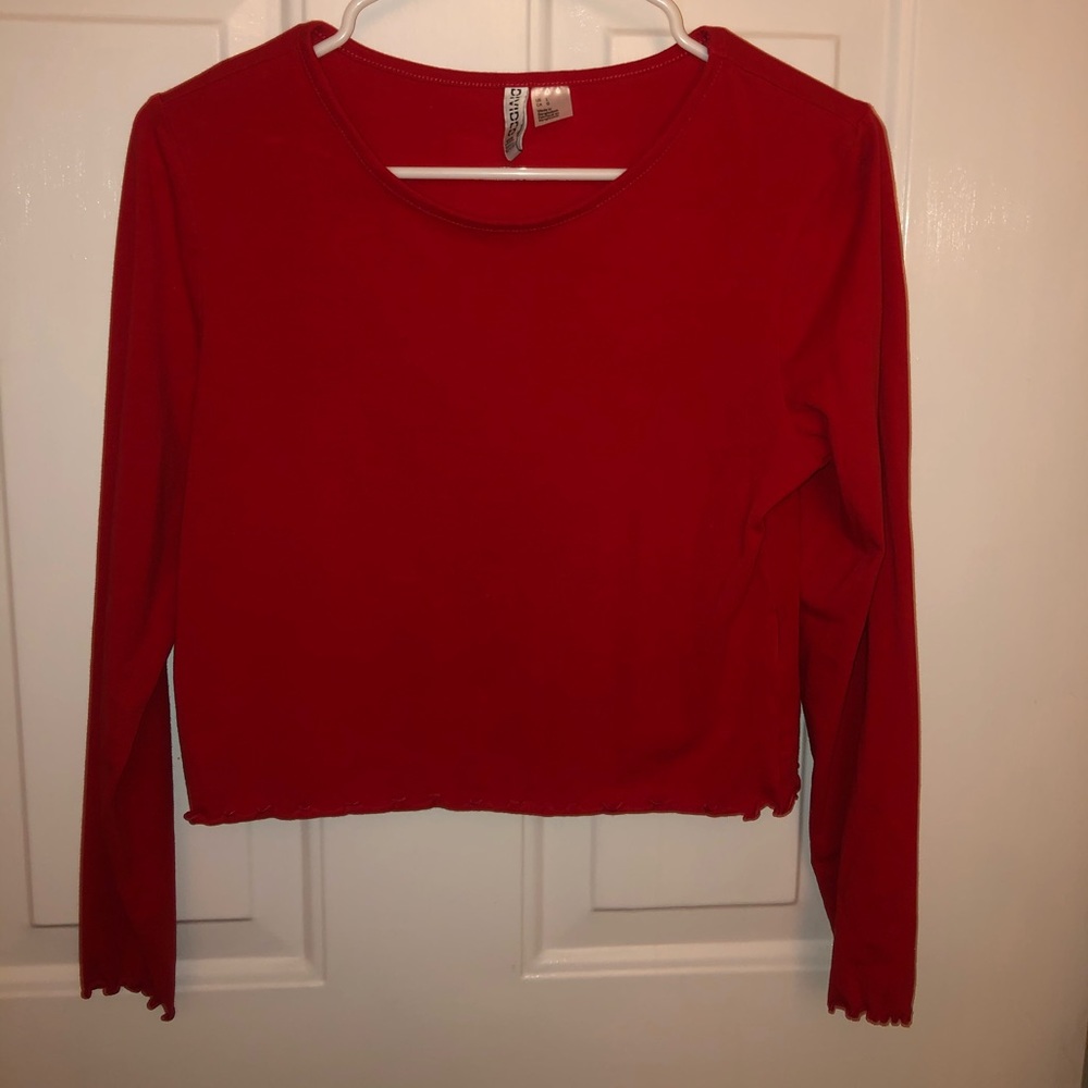 H&M bright red shirt with fringed hemline
